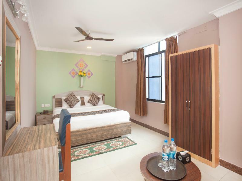 Oyo 343 Pop Life Hotel Banke Exterior foto