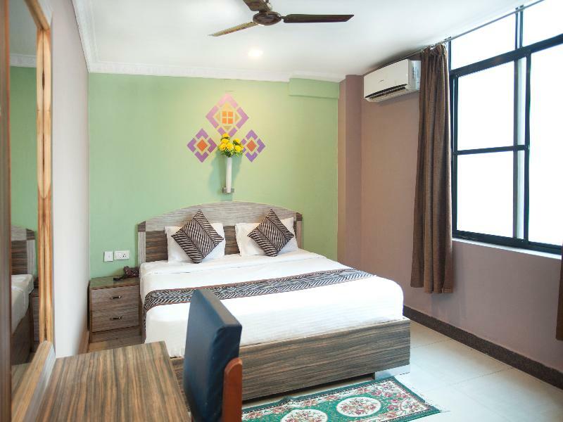 Oyo 343 Pop Life Hotel Banke Exterior foto